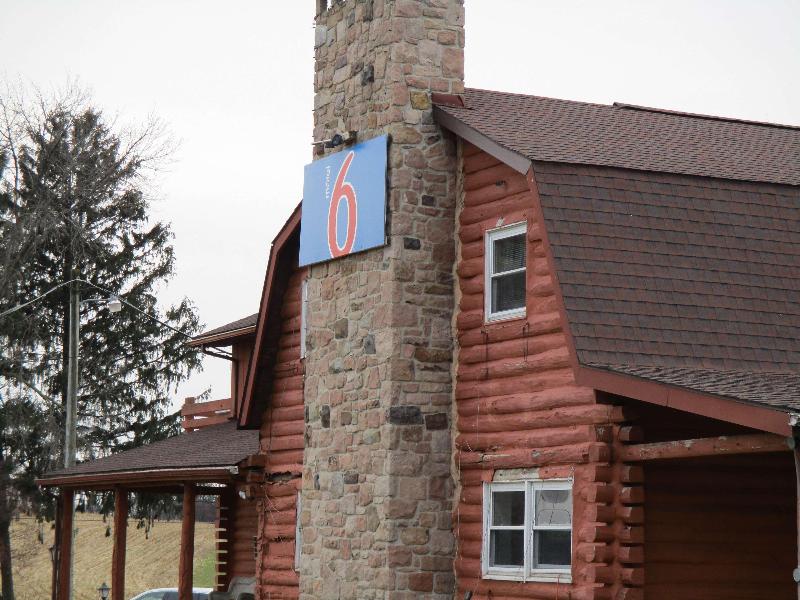 Motel 6 Shartlesville, PA image