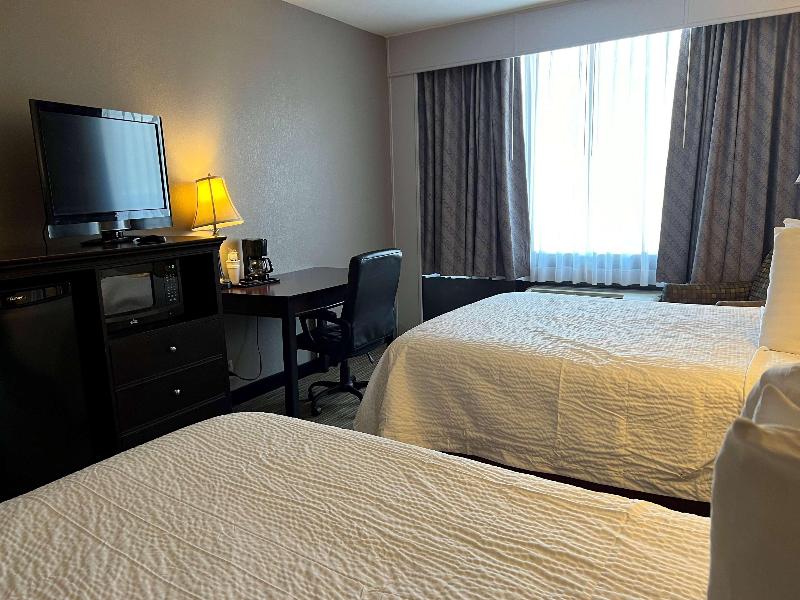 Days Inn by Wyndham Pittsburg KS image