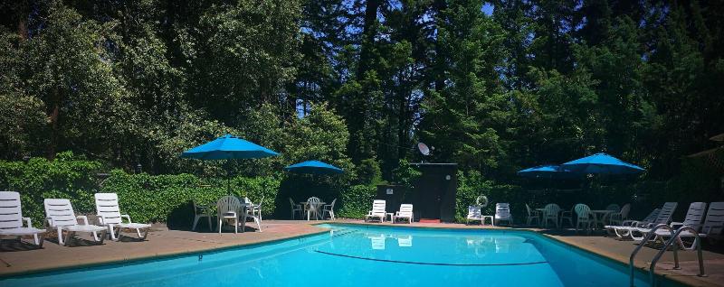 Redwoods River Resort image