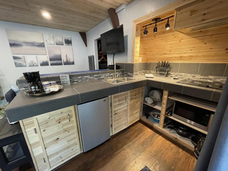 Redwoods River Resort image
