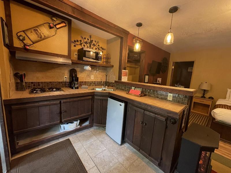 Redwoods River Resort image
