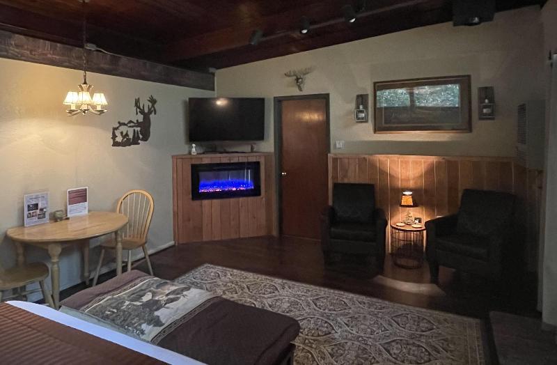 Redwoods River Resort image