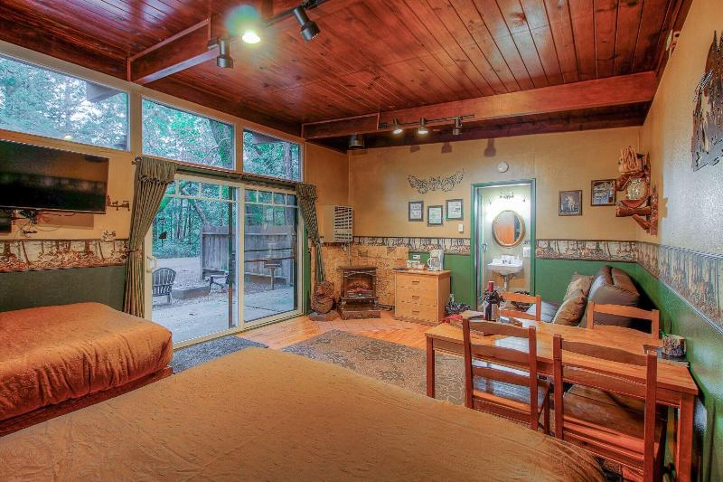 Redwoods River Resort image