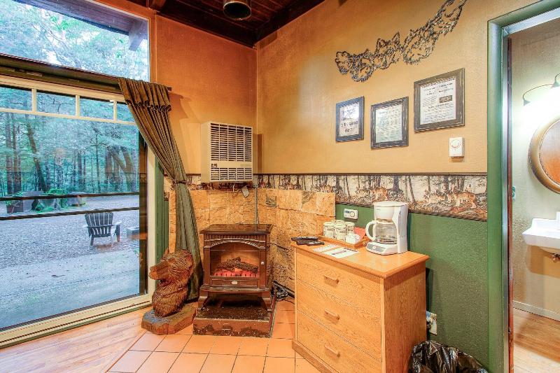 Redwoods River Resort image