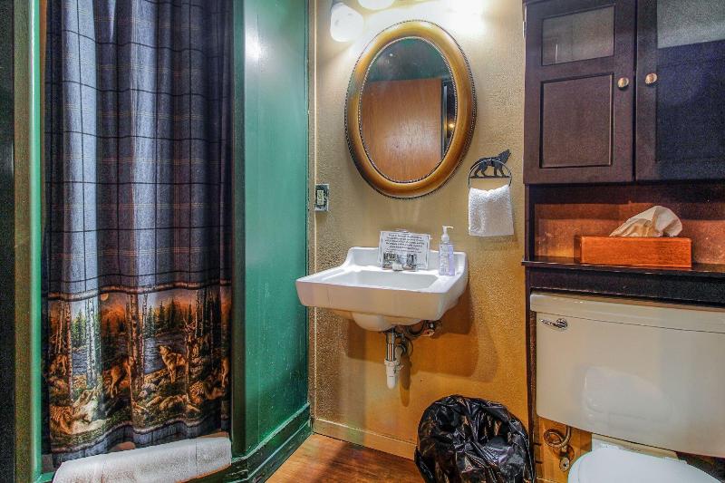 Redwoods River Resort image