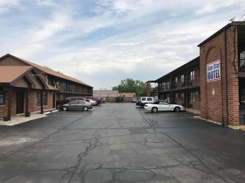 Blue Star Motel image