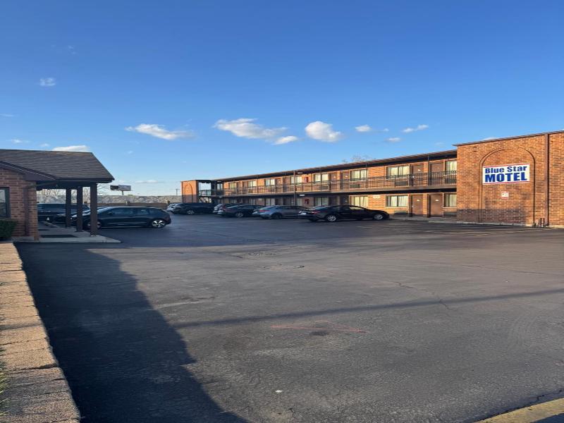 Blue Star Motel image