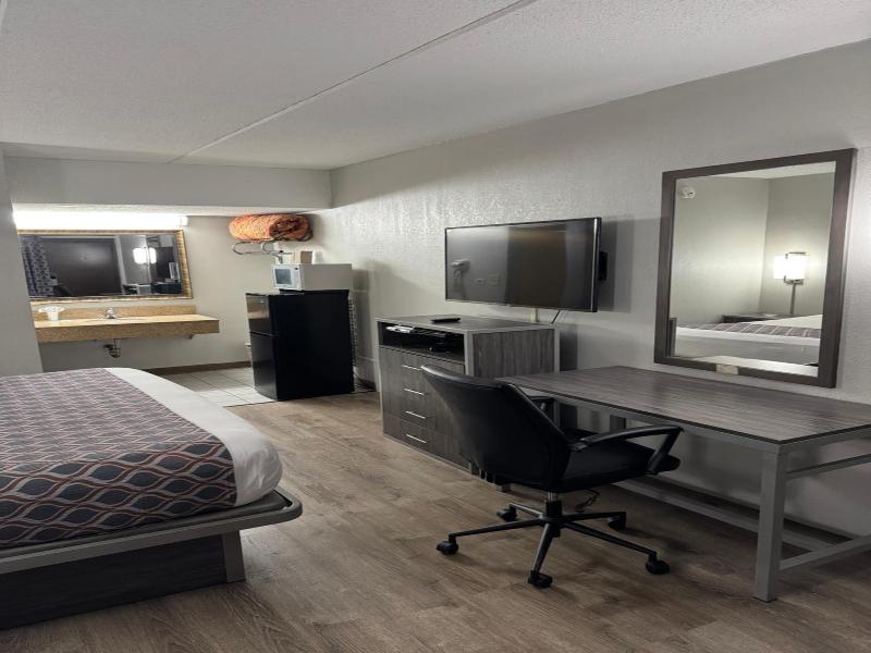 Blue Star Motel image
