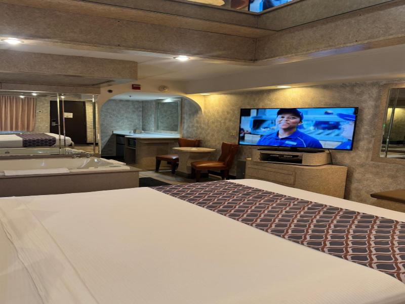 Blue Star Motel image