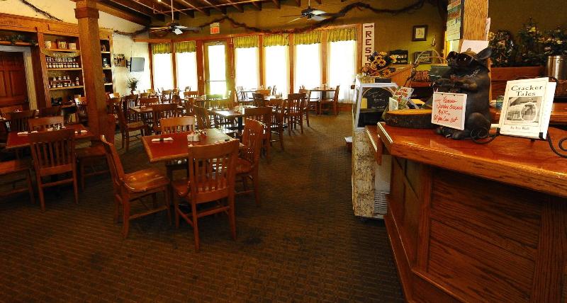 Seminole Inn image 6
