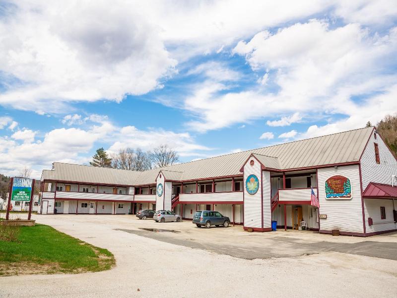 Clear River Inn image