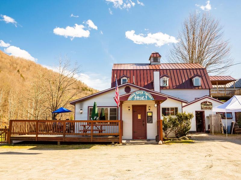 Clear River Inn image