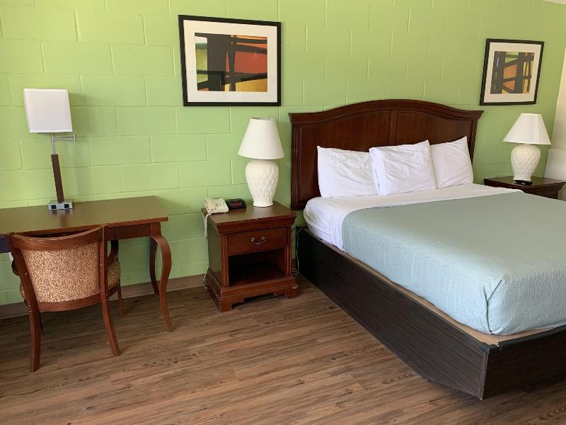Buccaneer Inn image