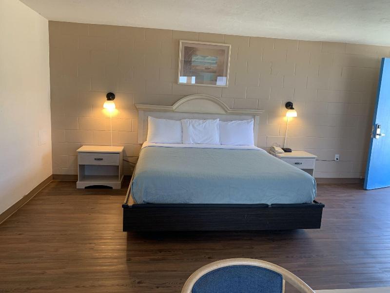 Buccaneer Inn image