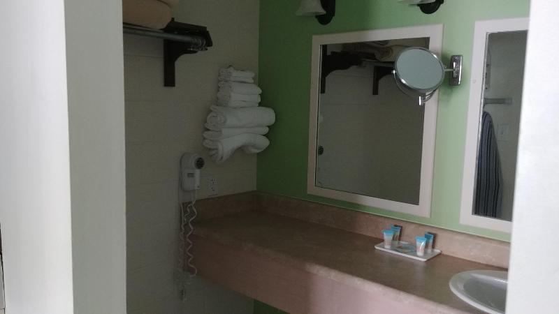 Buccaneer Inn image