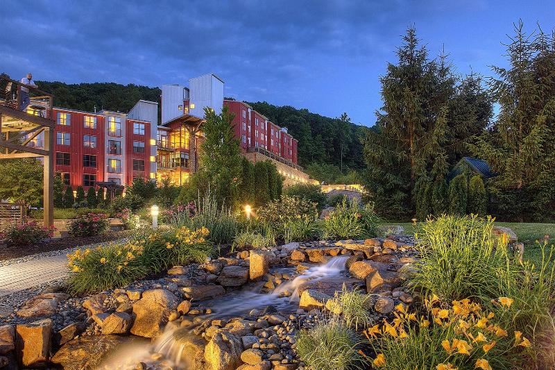 Bear Creek Mountain Resort image