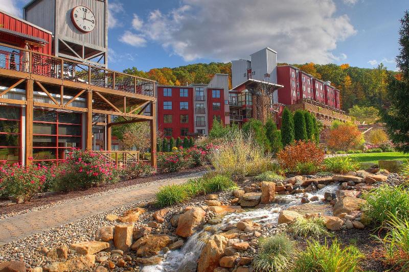 Bear Creek Mountain Resort image