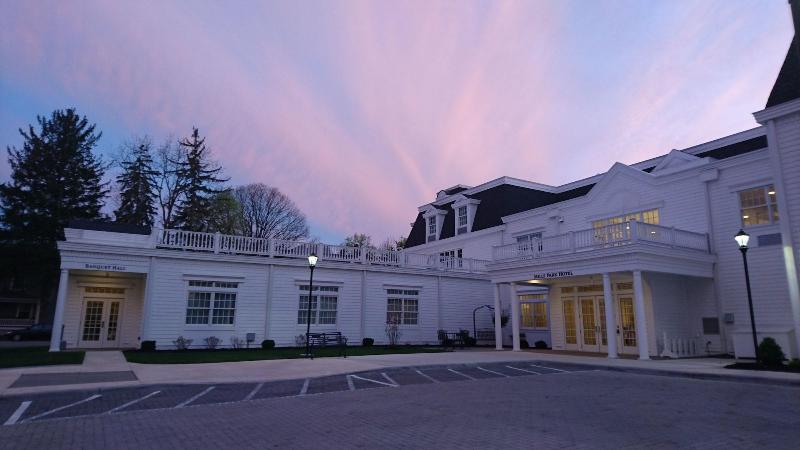 Mills Park Hotel image