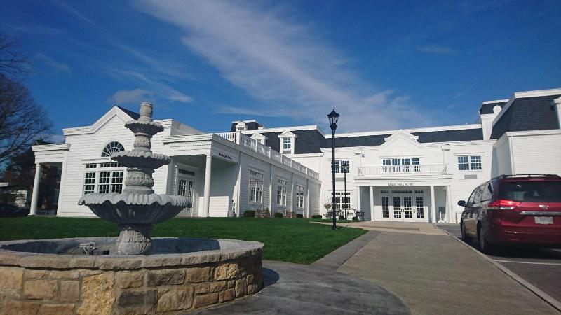 Mills Park Hotel image