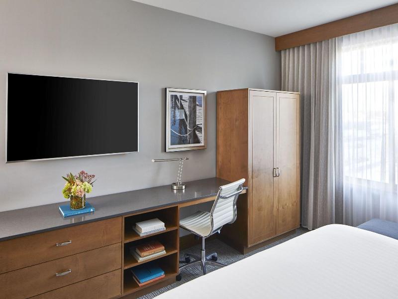DOUBLE PREMIER KING BED — photo 8