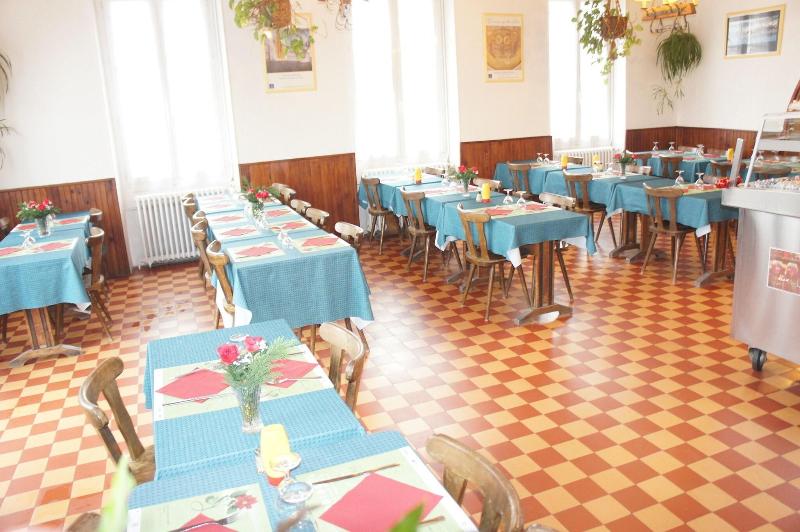 Hôtel de la place image