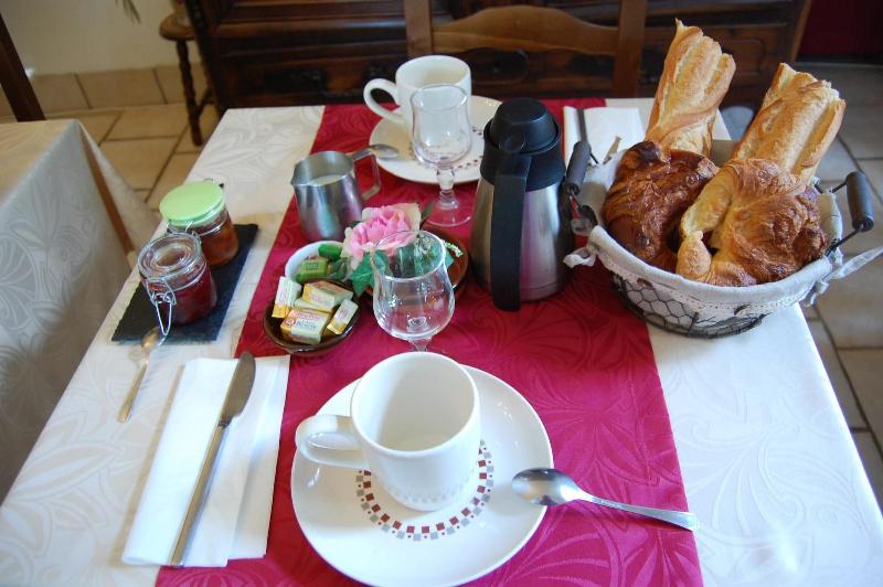 Bed and Breakfast Le Château de Morey image