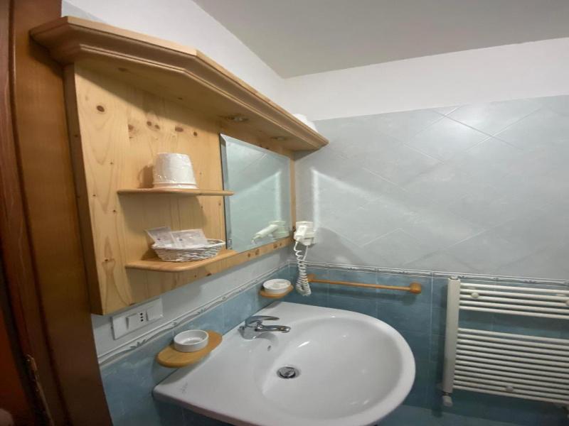 Hotel Aplis image