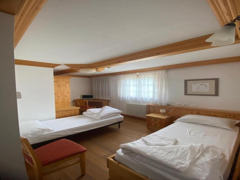 Hotel Aplis image
