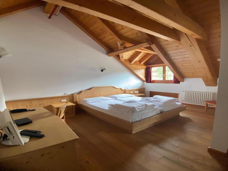 Hotel Aplis image