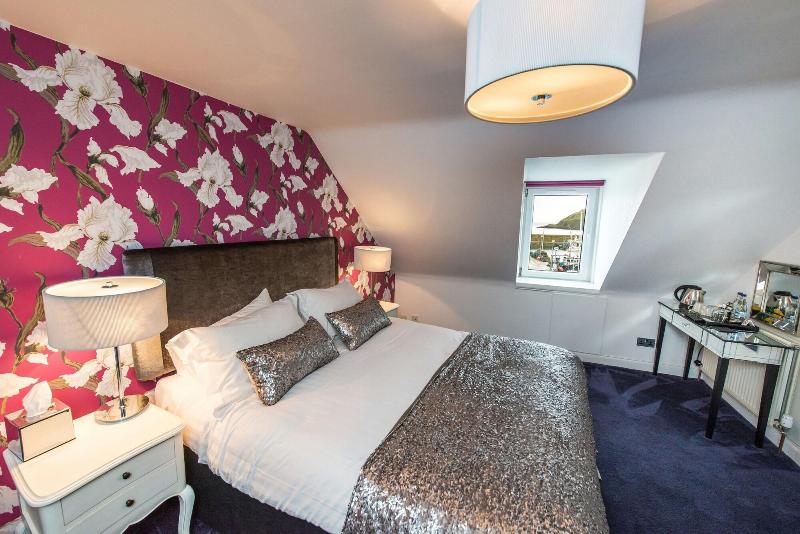 Shorehead Guest House image