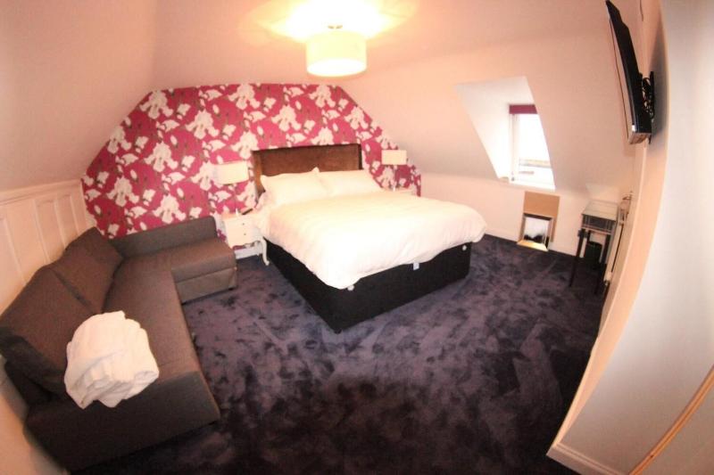 Shorehead Guest House image