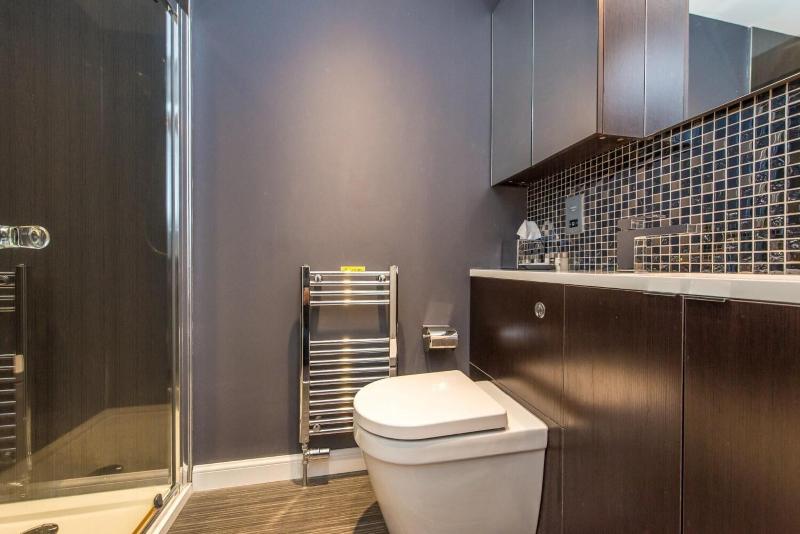 Shorehead Guest House image