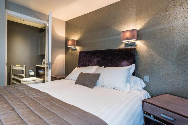 Shorehead Guest House image