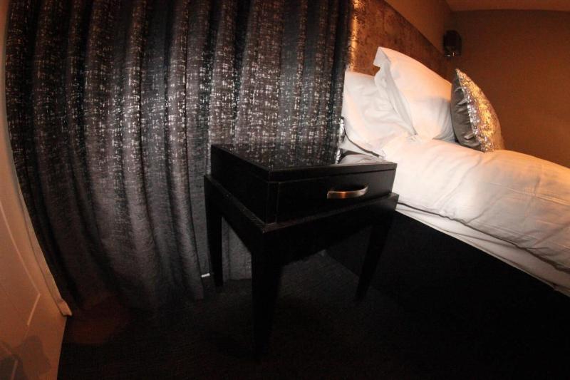 Shorehead Guest House image