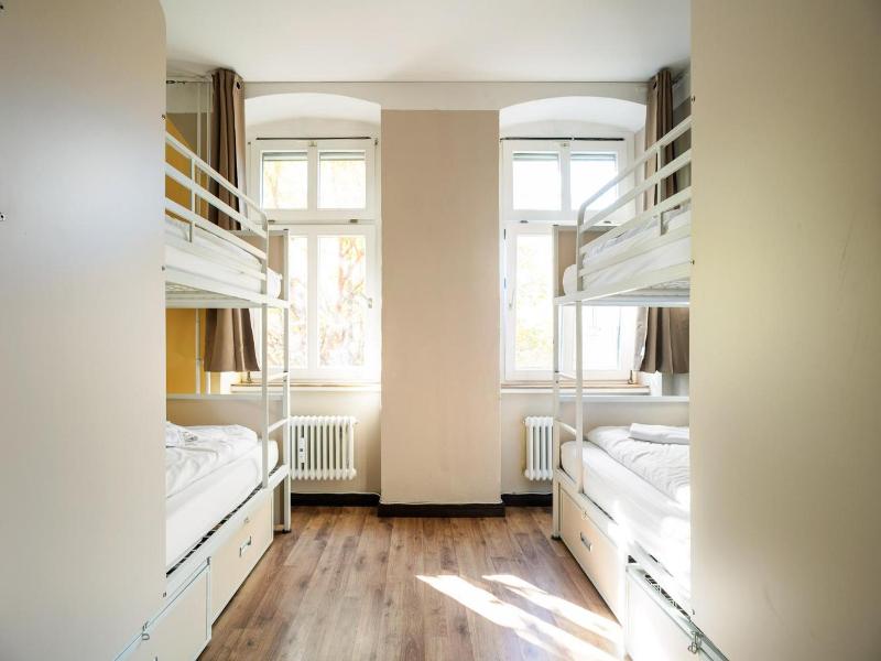 Eastseven Berlin Hostel image