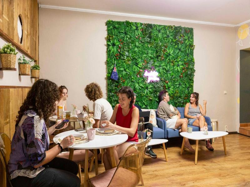 Eastseven Berlin Hostel image