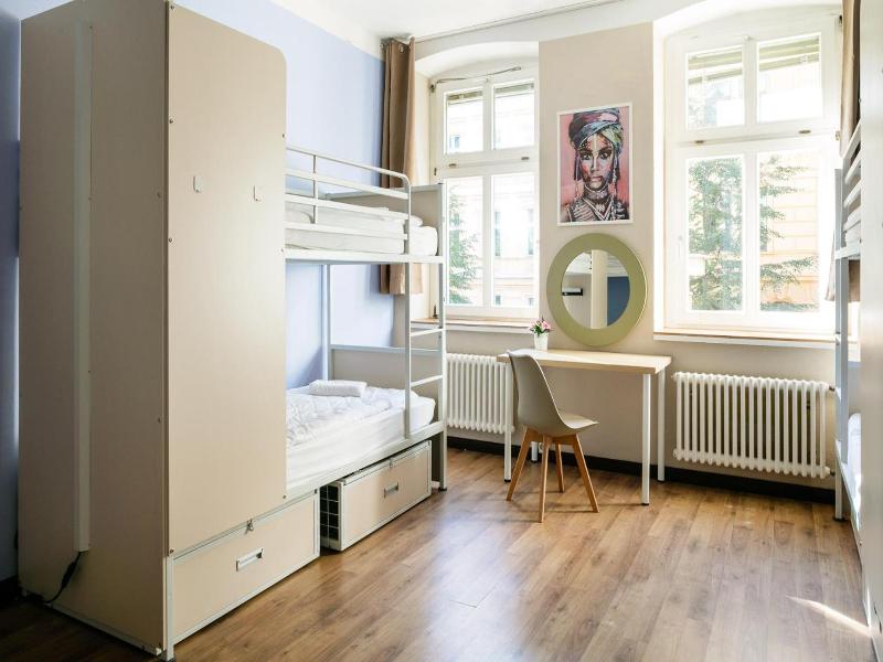 Eastseven Berlin Hostel image