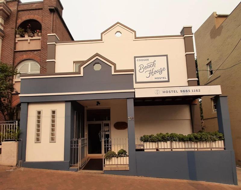 Coogee Beach House - Hostel image