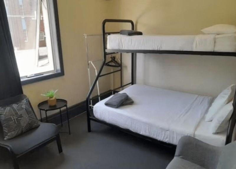 Coogee Beach House - Hostel image
