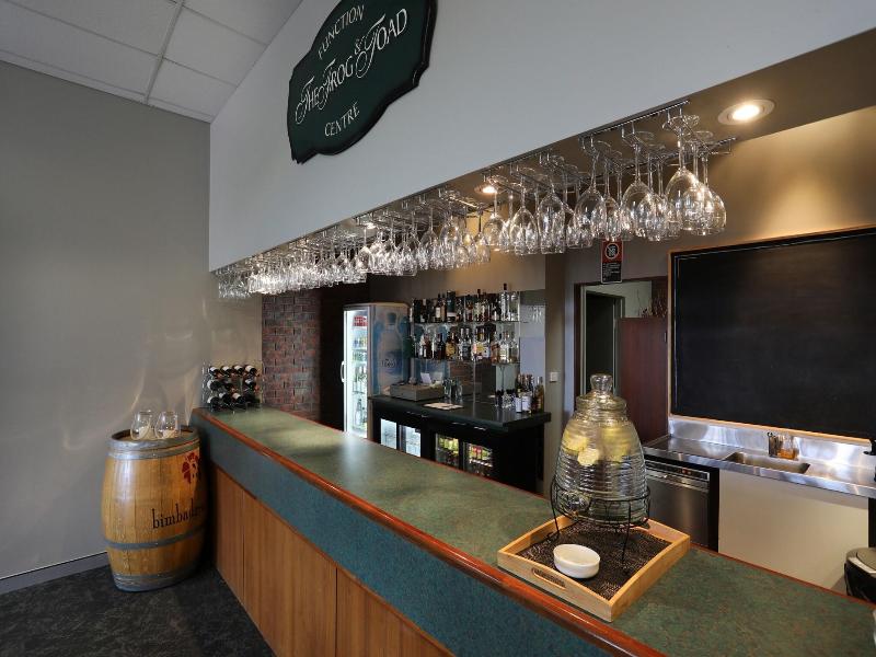 Redhill Tamworth Motor Inn & Conference Centre image