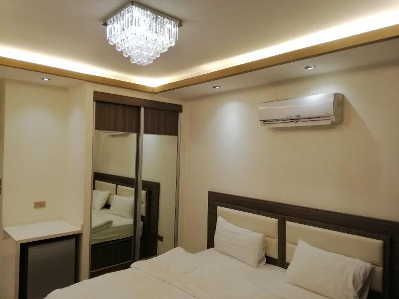 Seven Days Hotel image