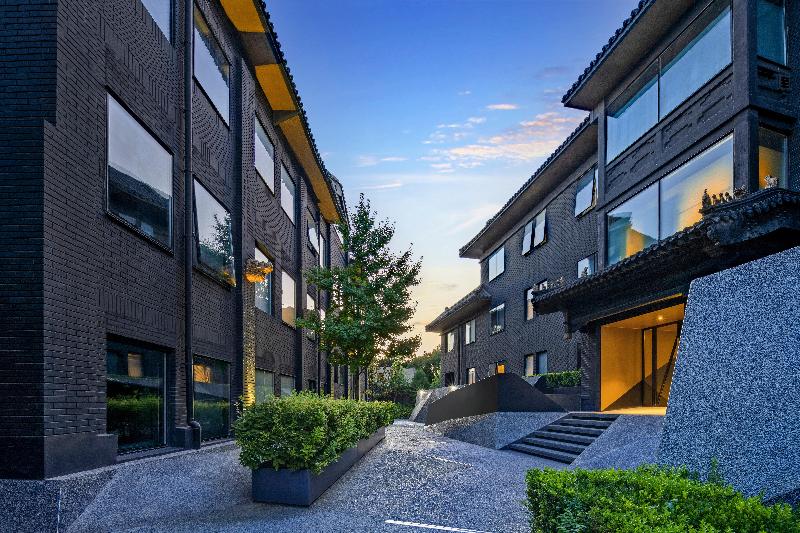 Blossom House Beijing Houhai image