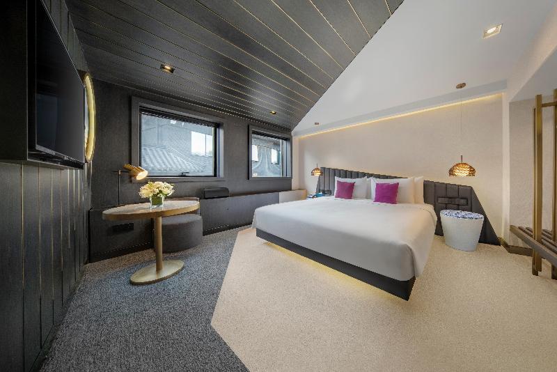 Blossom House Beijing Houhai image