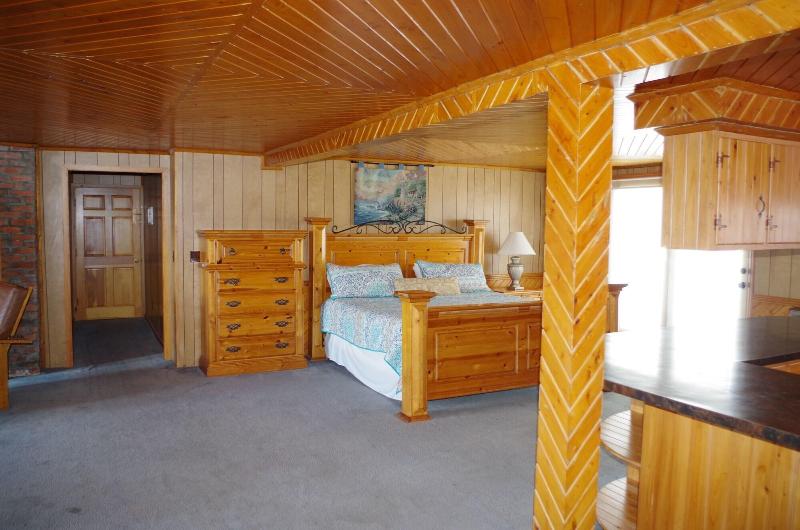 Blackbeard's Lodge image