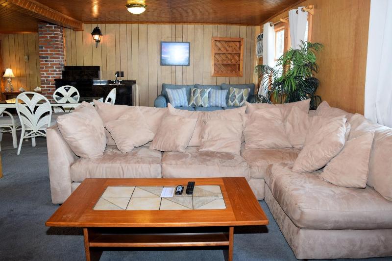 Blackbeard's Lodge image