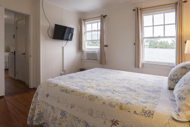 Blackbeard's Lodge image