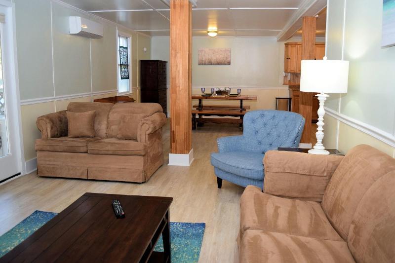 Blackbeard's Lodge image