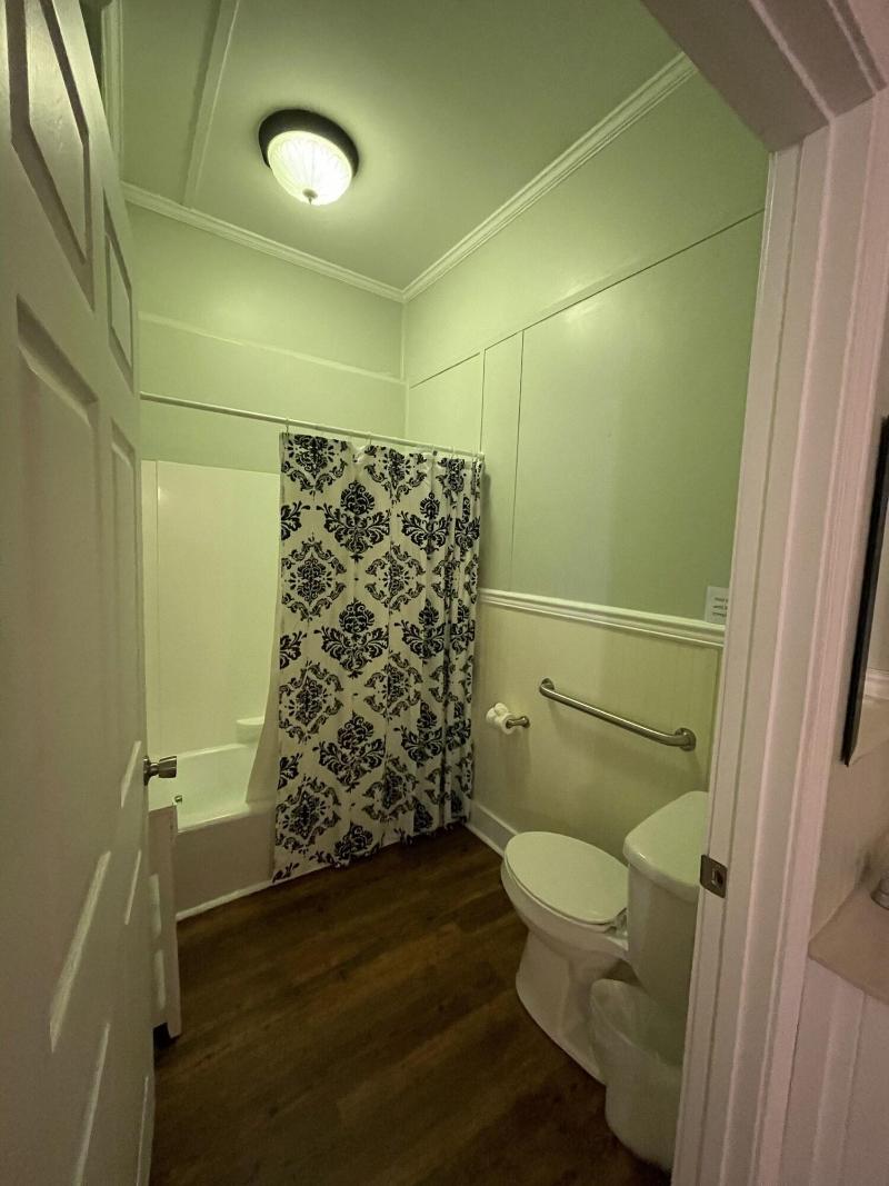 Blackbeard's Lodge image