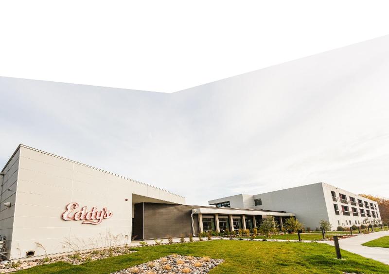 Eddy's Resort image