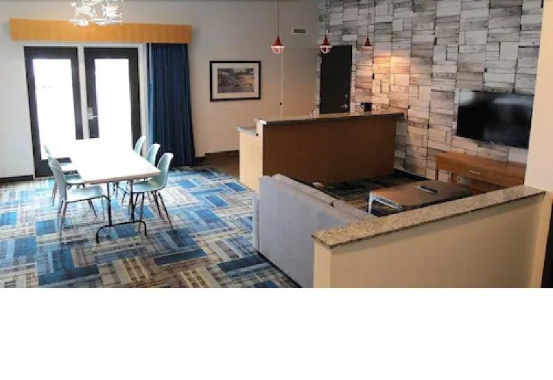 Eddy's Resort image